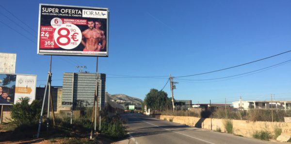 Valla publicitaria Torrent Calicanto