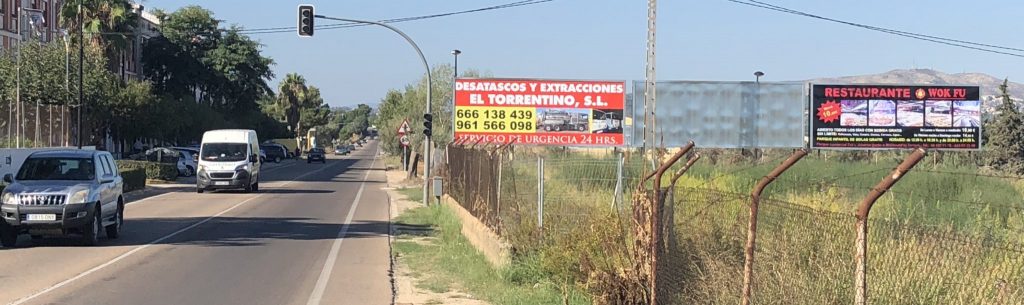 Vallas publicitarias Torrent. Visibles desde el sentido de entrada a Torrent desde Monserrat y el Centro Comercial Toll